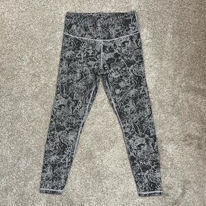 Athleta Elation Graffiti 7/8 Tight